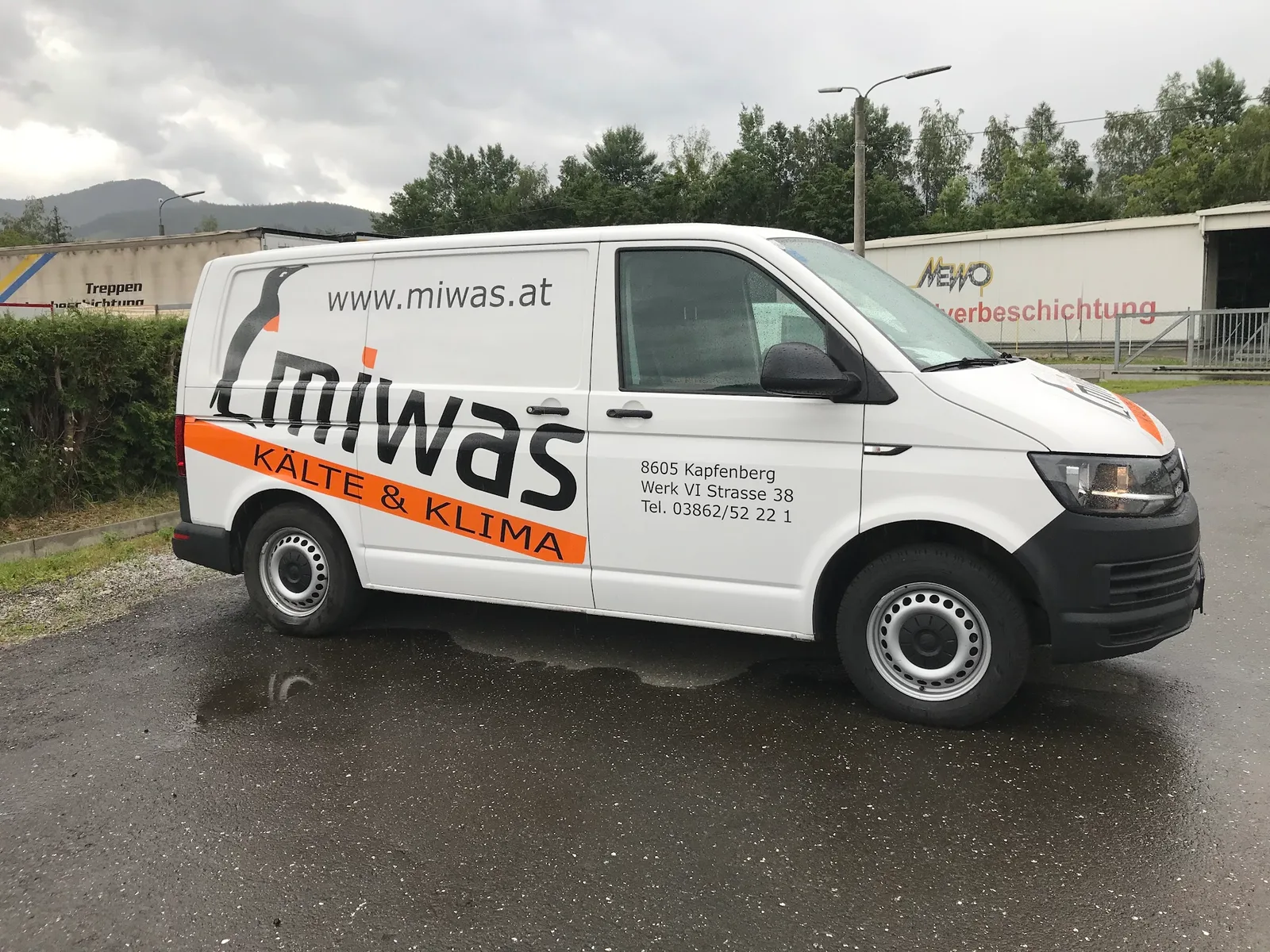 Beschrifteter MIWAS-Servicewagen